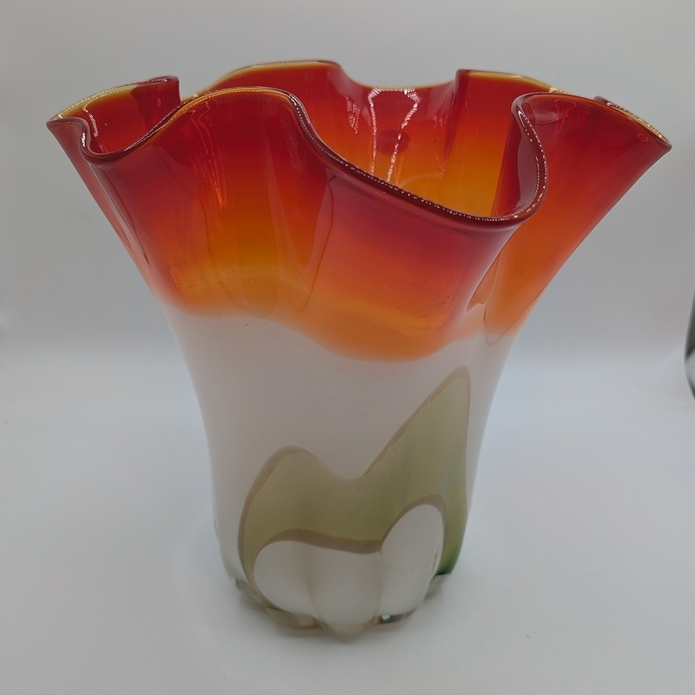 Jarek Kozlowsky‎ Collection Hand Blown Art Glass Vase Ruffled Rim Made in Poland